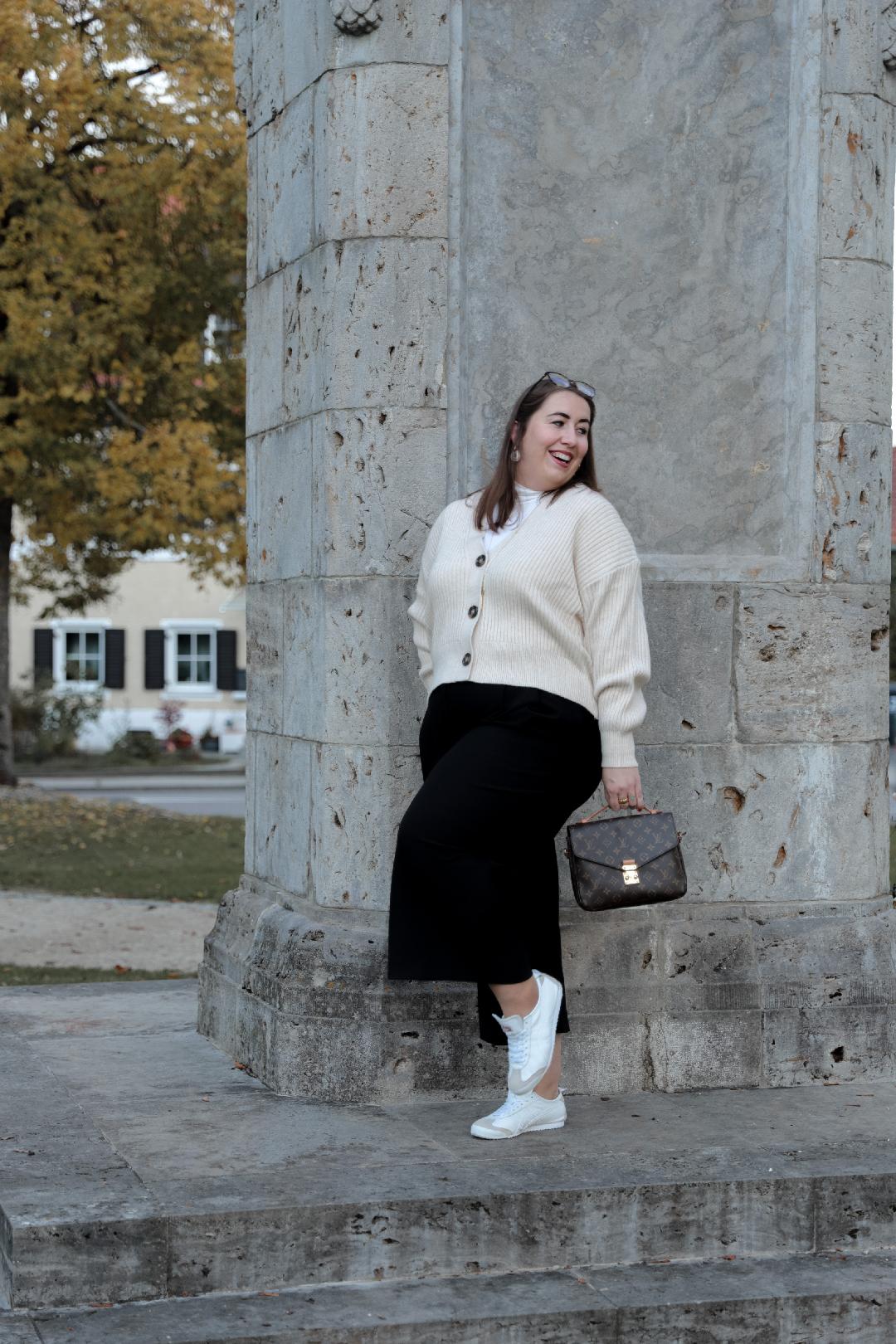 Strickcardigan-Culotte-Onitsuka-Tiger-Mexico-66-Louis-Vuitton-Pochette-Metis-Miss-Suzie-Loves-Susanne-Heidebach